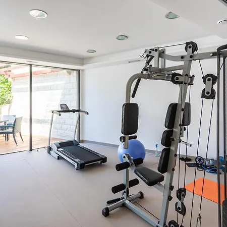 Apartman Luxurioese Mit Poolblick Splitska